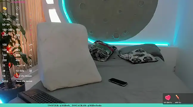 Snapshot of tattokoi chatting on 03-07-25, 08:11 tattokoi online show from 03-07-25, 08:11