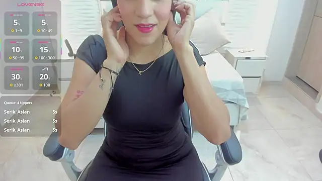 Zulema hamdi online show from 11-04-25, 11:58