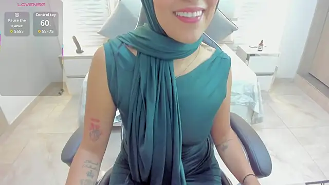 Zulema hamdi online show from 11-06-25, 11:58