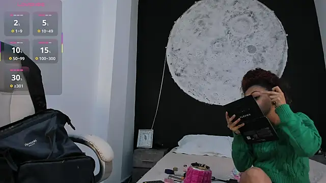 DalayMoore online show from 10-12-25, 07:48