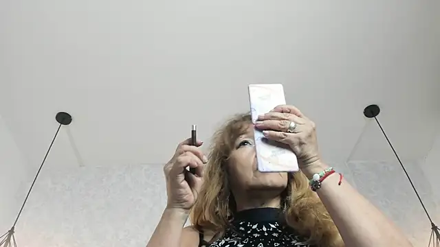 Dayana  Ospina online show from 09-27-25, 06:25
