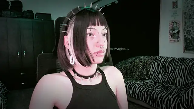 roxy toxic online show from 04-24-26, 02:02