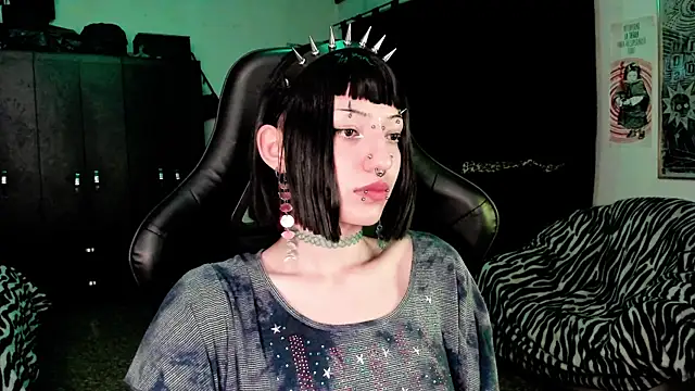 roxy toxic online show from 01-12-26, 11:53