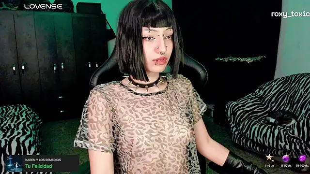 roxy toxic online show from 11-05-25, 01:31