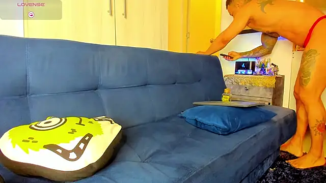 Snapshot of owen_freid chatting on 01-11-26, 12:50 owen freid online show from 01-11-26, 12:50