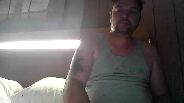Snapshot of yourcourage1 chatting on 10-02-25, 03:54 yourcourage1 online show from 10-02-25, 03:54