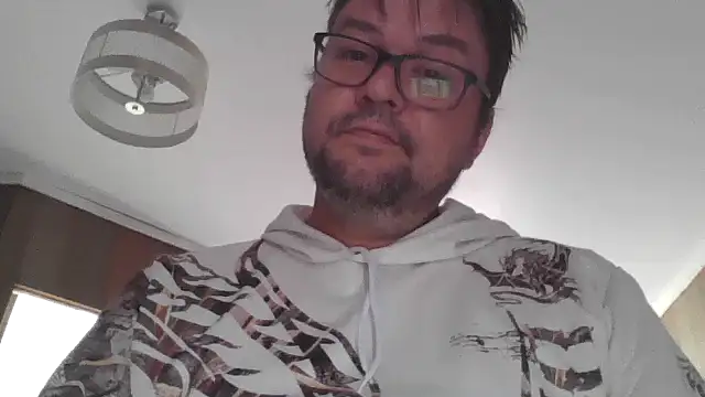Snapshot of yourcourage1 chatting on 10-03-25, 03:57 yourcourage1 online show from 10-03-25, 03:57