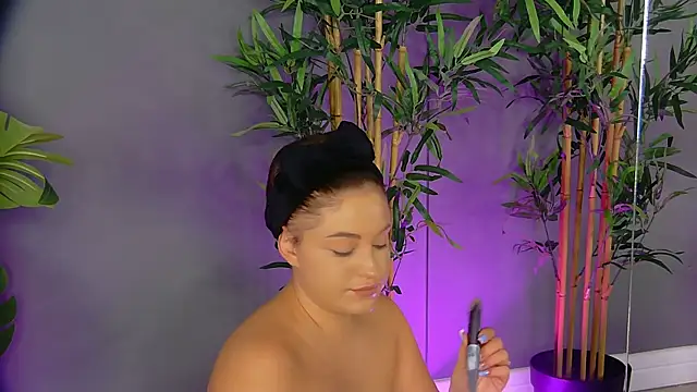 PatriciaSpice online show from 09-20-25, 05:23