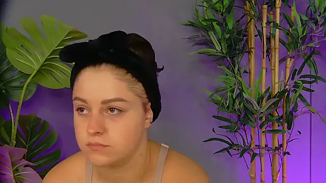 PatriciaSpice online show from 09-19-25, 05:00