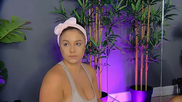 PatriciaSpice online show from 09-26-25, 05:25