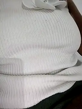 tasty Chocobaar online show from 11-23-25, 02:38