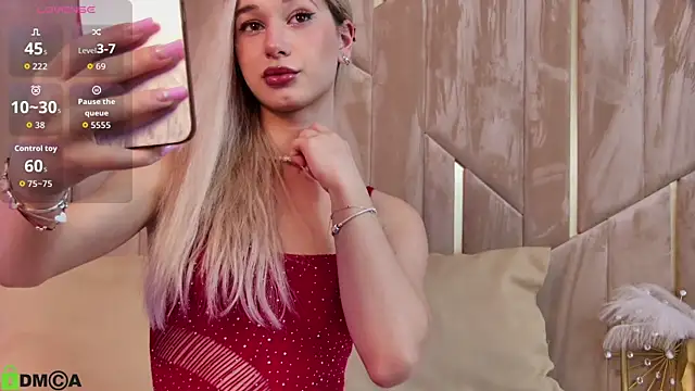 Snapshot of MaeveDream chatting on 03-03-26, 08:49 MaeveDream online show from 03-03-26, 08:49