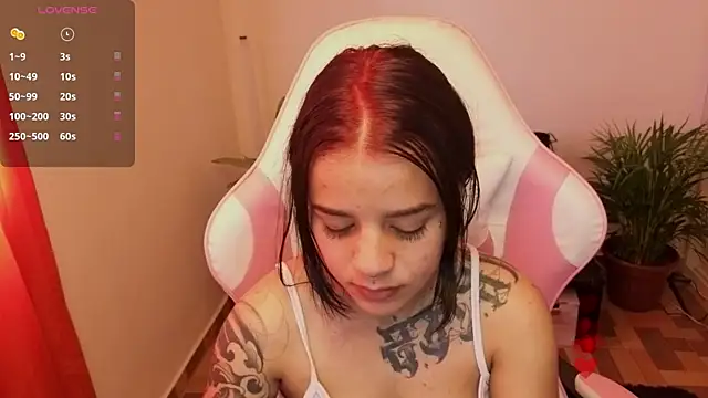 Nicole Foxx  online show from 05-10-26, 07:05