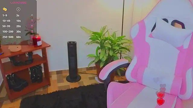 Snapshot of Nicole_Foxx_ chatting on 07-10-26, 07:36 Nicole Foxx online show from 07-10-26, 07:36