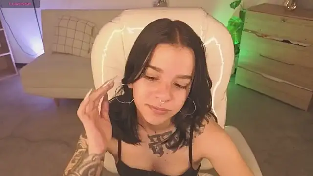 Nicole Foxx  online show from 05-04-26, 07:17