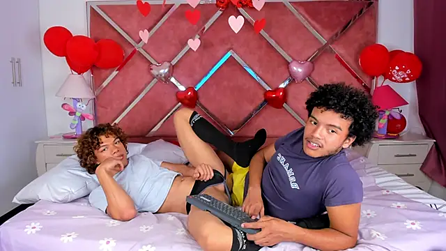 Snapshot of DanteAndKyle chatting on 02-22-25, 01:11 DanteAndKyle online show from 02-22-25, 01:11