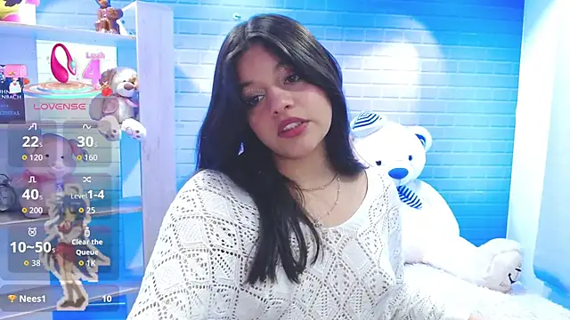 Snapshot of ashley_cute77 chatting on 10-17-25, 10:39 ashley cute77 online show from 10-17-25, 10:39
