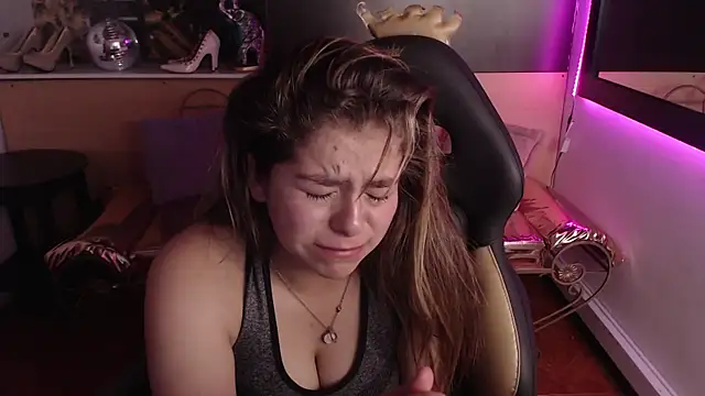 Kitten Cam online show from 10-07-25, 03:07