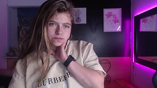 Kitten Cam online show from 10-04-25, 06:15