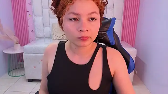 Snapshot of shalon_diaz_s chatting on 06-12-26, 01:14 shalon diaz s online show from 06-12-26, 01:14
