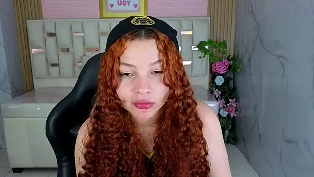 Snapshot of shalon_diaz_s chatting on 06-25-26, 05:12 shalon diaz s online show from 06-25-26, 05:12