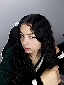 shalon diaz s online show from 09-27-25, 04:02