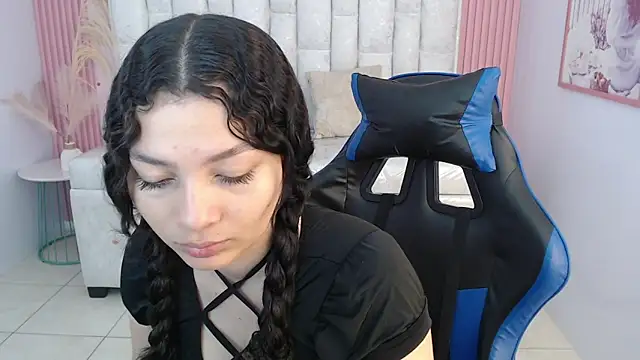 shalon diaz s online show from 10-22-25, 01:32