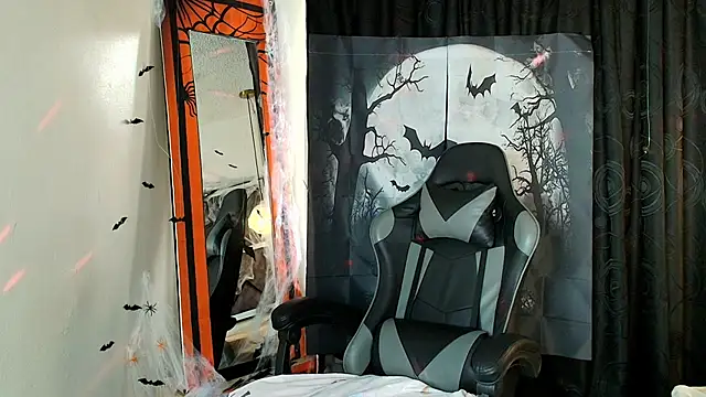 MysticMature online show from 10-30-25, 02:47