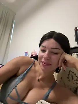 Snapshot of SexySophiaax chatting on 03-01-25, 05:20 SexySophiaax online show from 03-01-25, 05:20