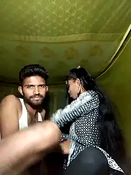 Hot couple 1 online show from 03-18-25, 05:23