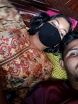 Snapshot of Hot_couple_1 chatting on 03-23-26, 06:02 Hot couple 1 online show from 03-23-26, 06:02