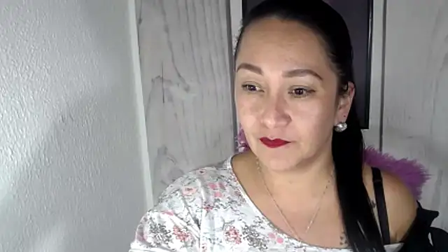 JULIANAWET69 online show from 12-17-25, 12:48