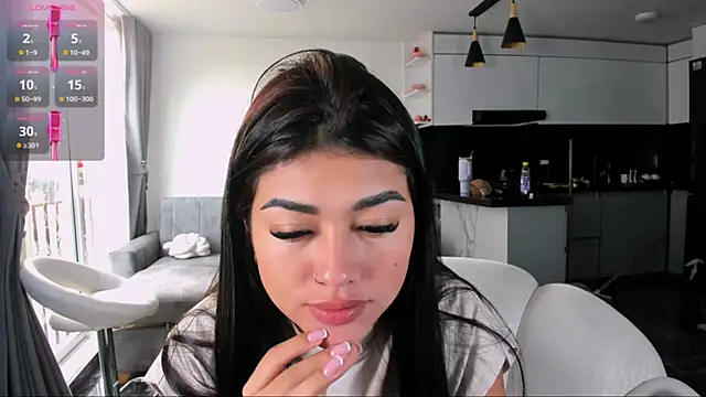 1lubonnie online show from 11-17-25, 09:52