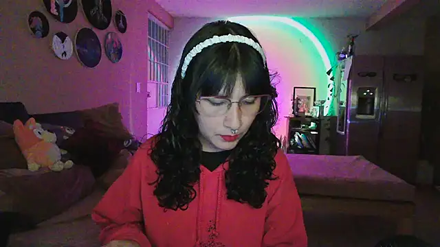 Snapshot of GinnyDelice chatting on 01-10-26, 02:51 GinnyDelice online show from 01-10-26, 02:51
