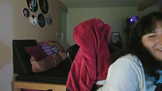 Snapshot of GinnyDelice chatting on 09-12-25, 02:01 GinnyDelice online show from 09-12-25, 02:01