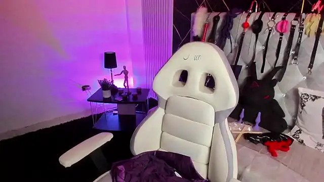 victoria  floyd online show from 01-10-26, 12:50