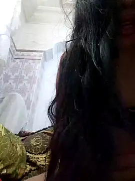 Snapshot of majdolin78 chatting on 02-06-25, 10:58 majdolin78 online show from 02-06-25, 10:58