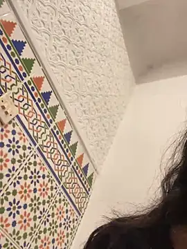 Snapshot of majdolin78 chatting on 02-21-25, 01:55 majdolin78 online show from 02-21-25, 01:55