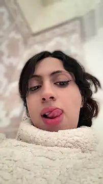 majdolin78 online show from 04-14-26, 09:14