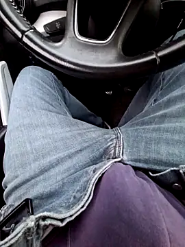 Nzino1983 online show from 04-14-26, 05:18