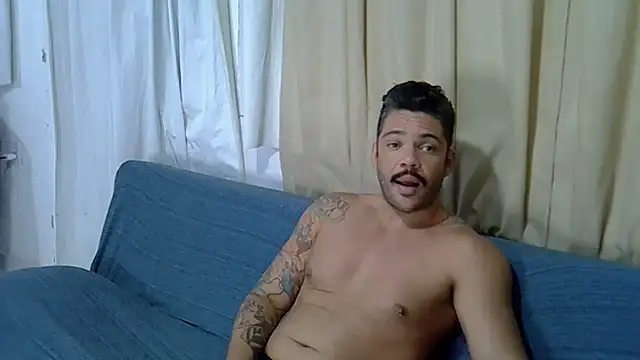 Snapshot of grossocalibre20 chatting on 10-13-25, 05:14 grossocalibre20 online show from 10-13-25, 05:14