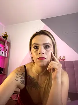 RayaCarr  online show from 12-16-25, 12:20