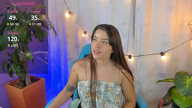 Lia little18 online show from 05-17-26, 09:26