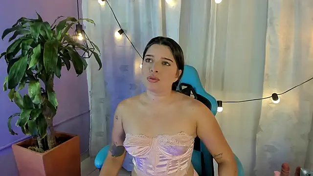 Lia little18 online show from 06-12-26, 09:23
