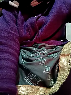 Snapshot of Sexy_Tanya69 chatting on 12-17-25, 12:04 Sexy Tanya69 online show from 12-17-25, 12:04