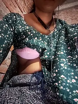 Snapshot of Sexy_Tanya69 chatting on 11-06-25, 01:53 Sexy Tanya69 online show from 11-06-25, 01:53