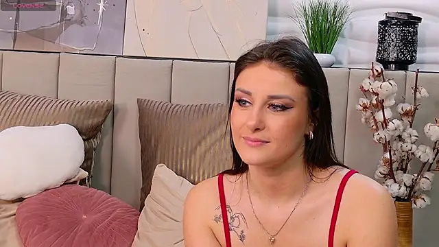 Elly Ross online show from 03-08-25, 09:28