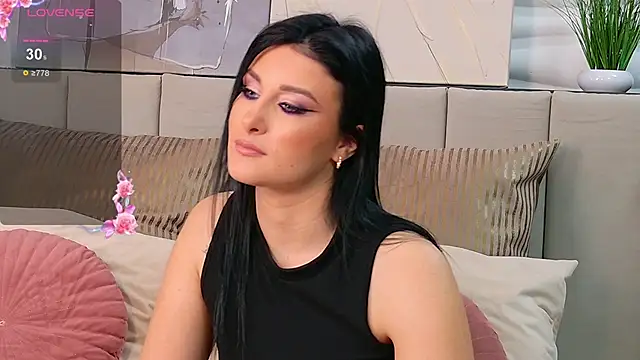 Elly Ross online show from 03-14-25, 05:59