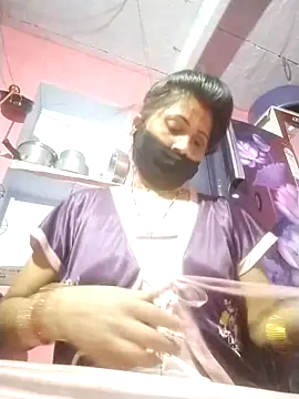 Bhavya Bhan online show from 10-22-25, 07:13