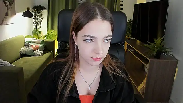 PamBeesly online show from 03-05-25, 02:12